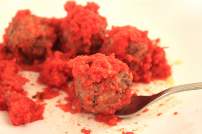 POLPETTE VEGANE AL SUGO