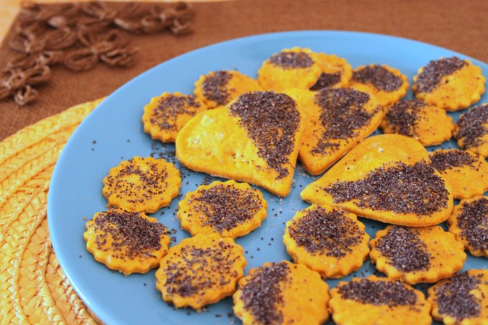 biscotti salati vegan alla curcuma