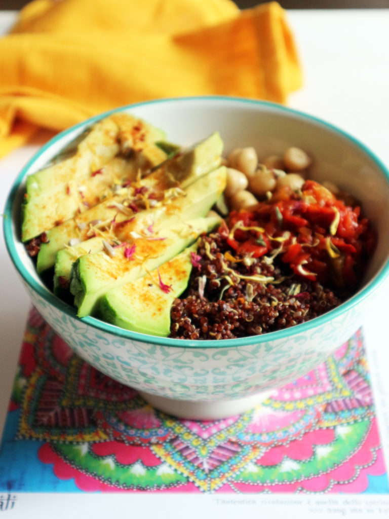 buddha bowl vegan ricetta