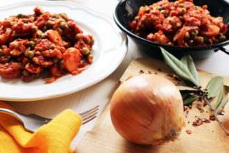 spezzitino di soia con piselli vegan