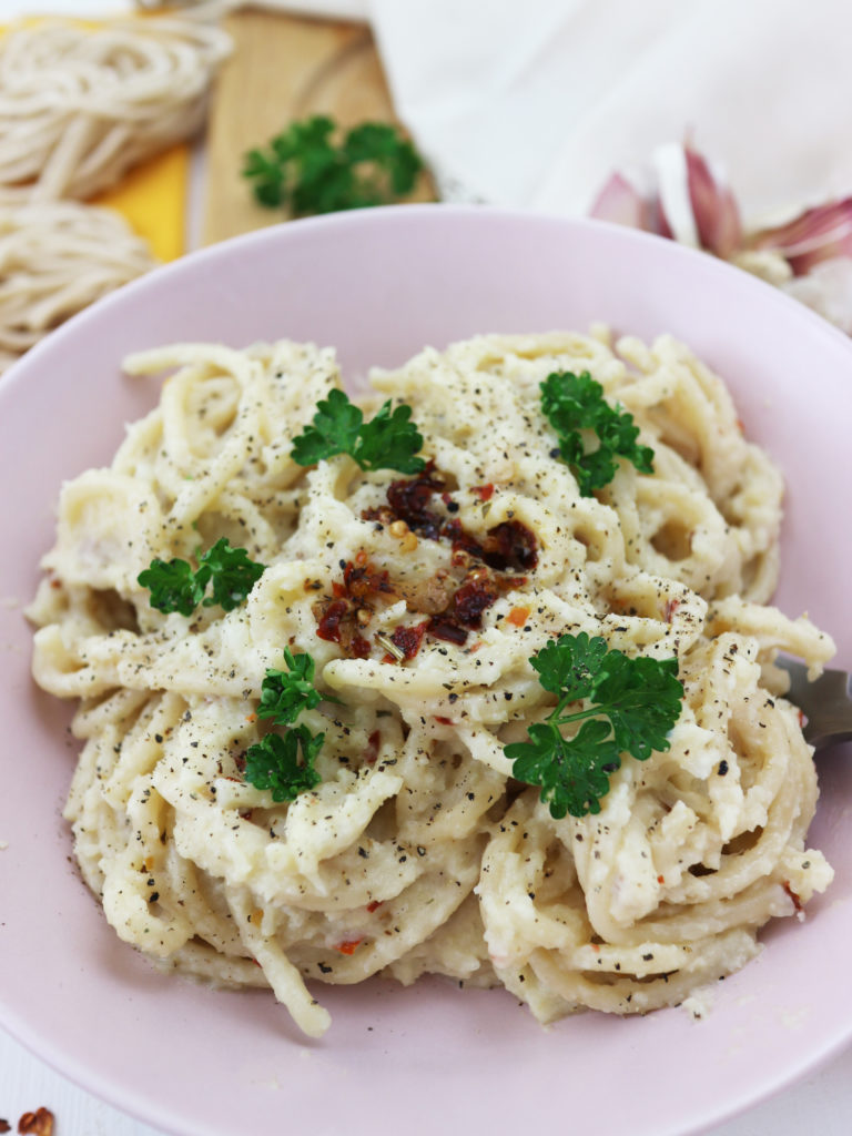 pasta al sugo di cavolfiore vegan