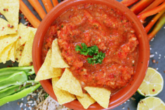 salsa di pomodoro per crostini e aperitivo